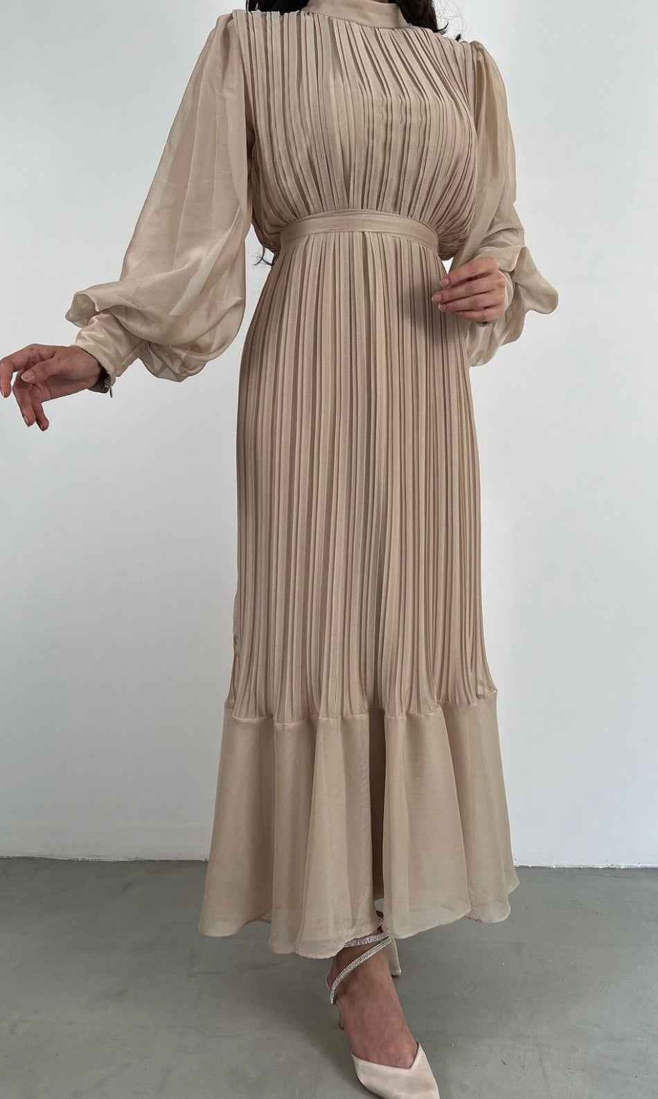 Long Sleeve Pleated Maxi Dress With Belt